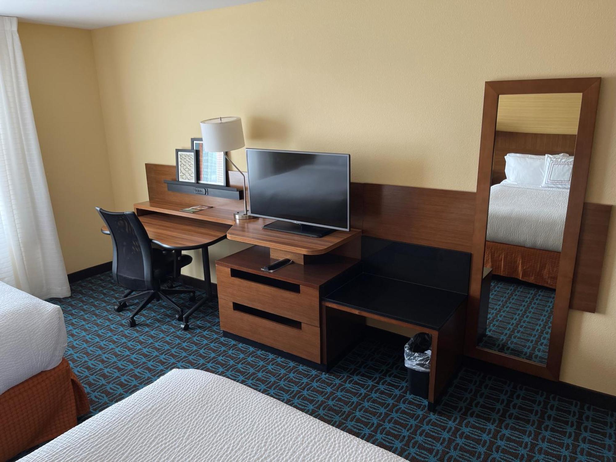 Fairfield Inn & Suites By Marriott East Grand Forks Exterior photo